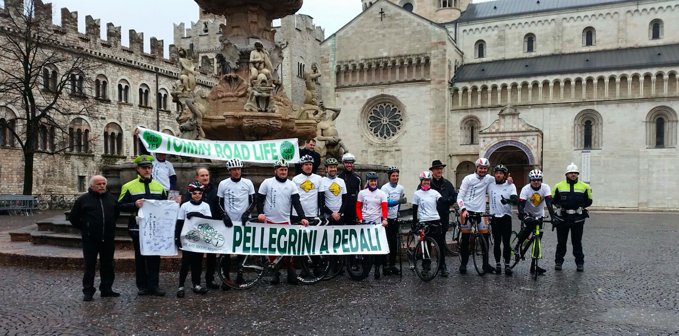 Pellegrini a Pedali Tommy Cavorso Papa Francesco